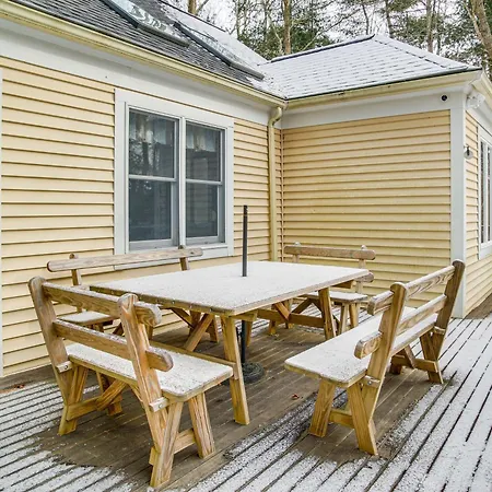 3 Mi To Beaches And Golfing Family Gem In Cotuit